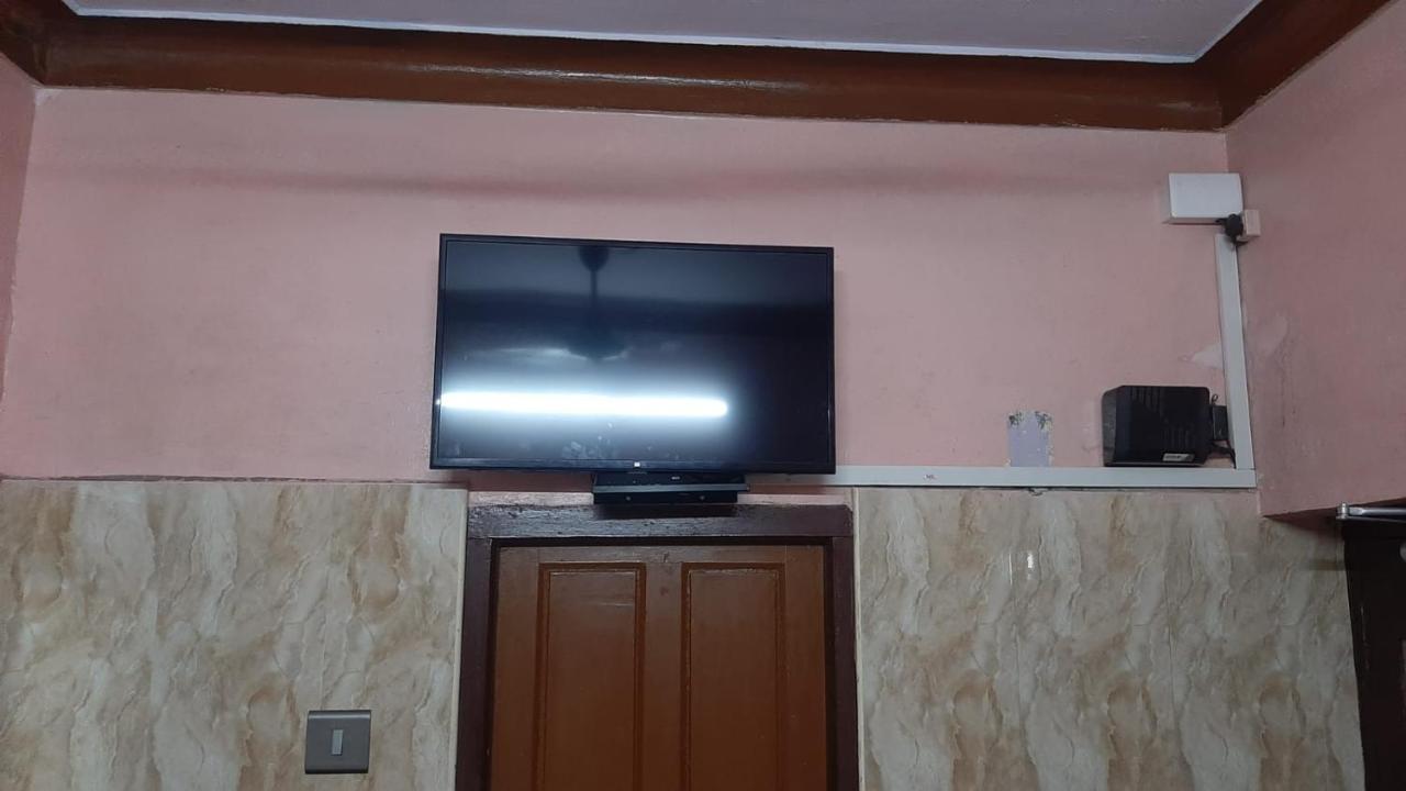 Premier Mansion Hotel Madras Buitenkant foto